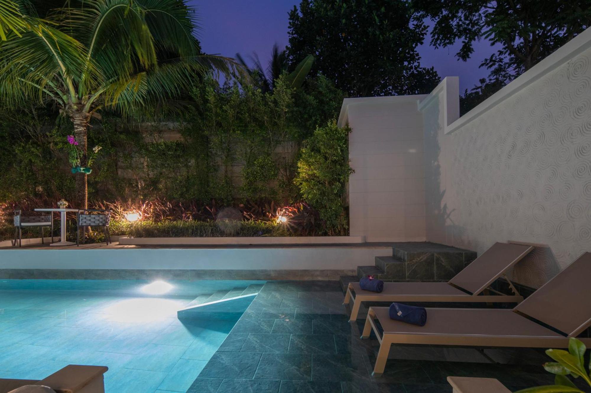 Craft Resort & Villas, Phuket Town Exterior foto Villa at The Library, Phuket